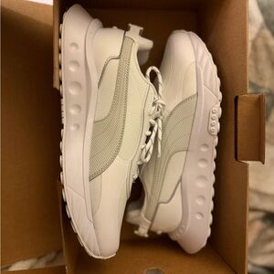 Puma Wild Rider Sneakers